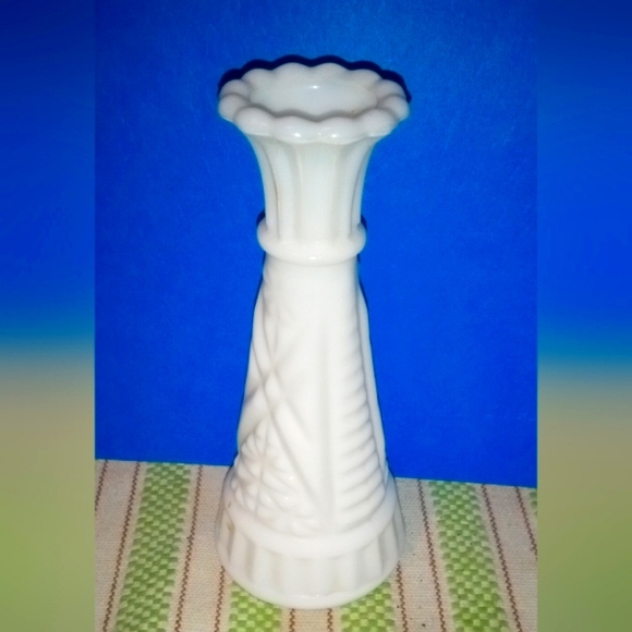 Fenton Other - Vintage Diamond Milk Glass Vase